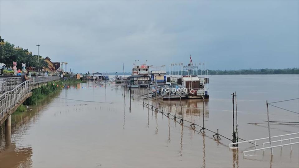 Nakhon Phanom flood alert as Mekong rises within 51cm of critical level