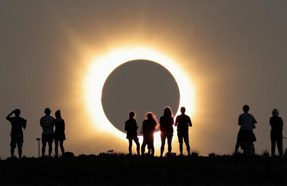 Spain falls into darkness as total solar eclipse captivates Europe
