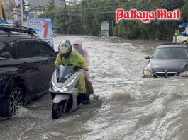 Pattaya roads vanish under rising floodwater after torrential rain