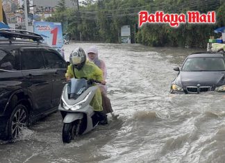 Pattaya roads vanish under rising floodwater after torrential rain