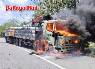 22-wheel trailer bursts into flames on Chonburi’s Route 331