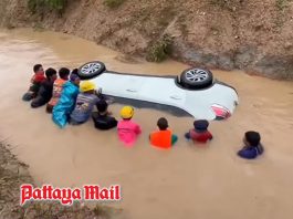 Rayong declares Klaeng disaster zone as floods cut major roads