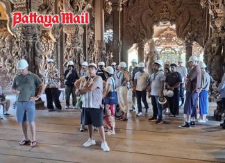 US Sailors fan out across Pattaya, spend big at Sanctuary of Truth
