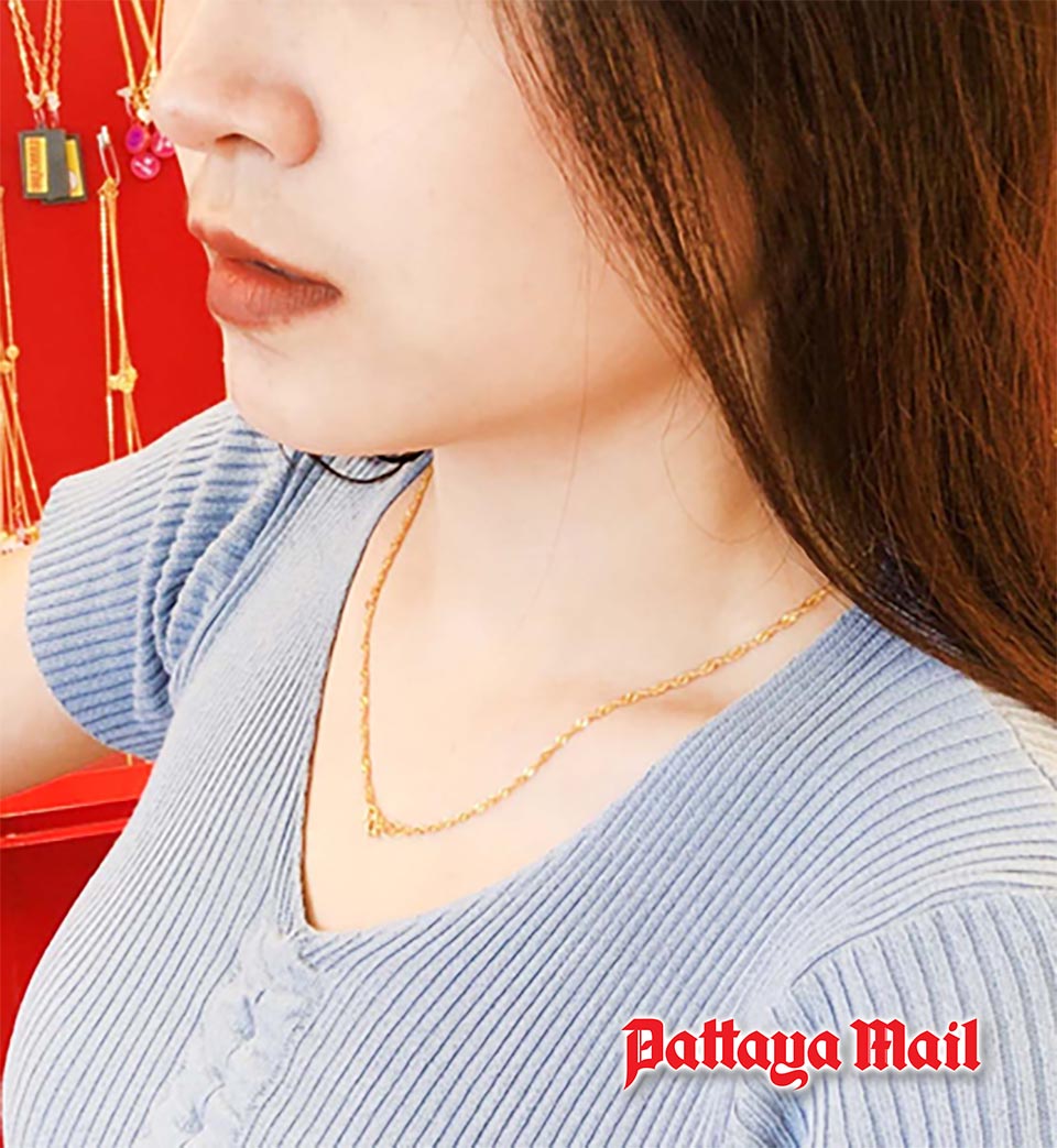 How much does the cheapest gold necklace cost in Thailand?