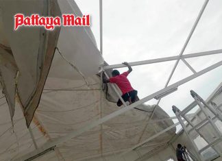 Patong Chabad House begins removing unauthorized rooftop additions