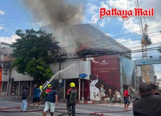 Fire hits demolished building in Bangkok’s Charoen Krung area