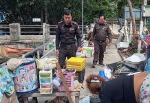 Pattaya officials ask woman and dog to leave makeshift shelter in Naklua