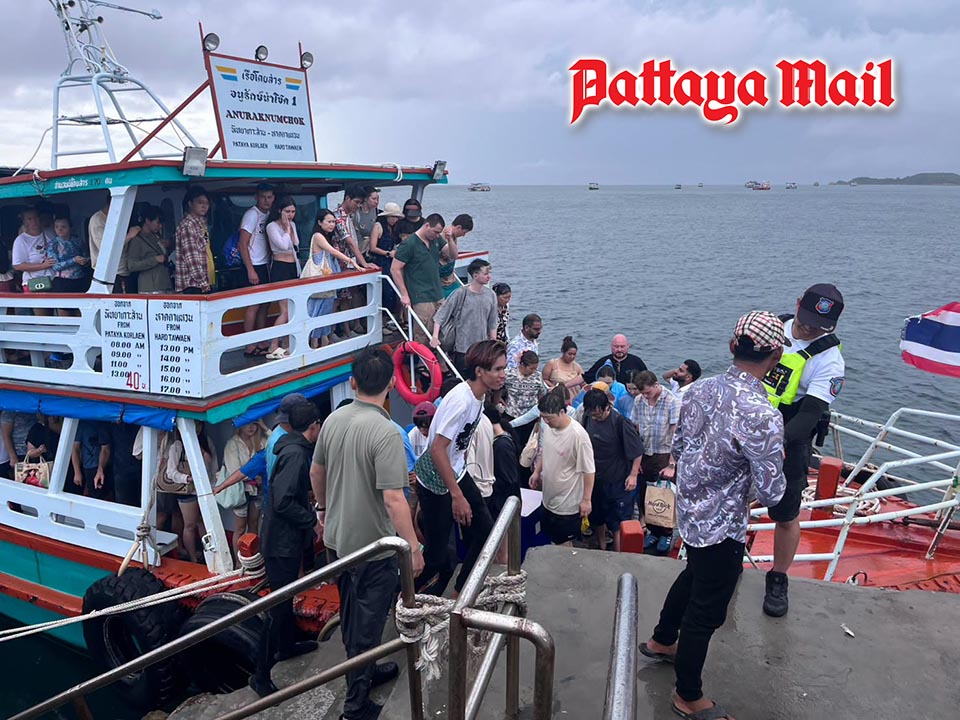 Pattaya–Koh Larn boat trips under close watch amid unsettled seas