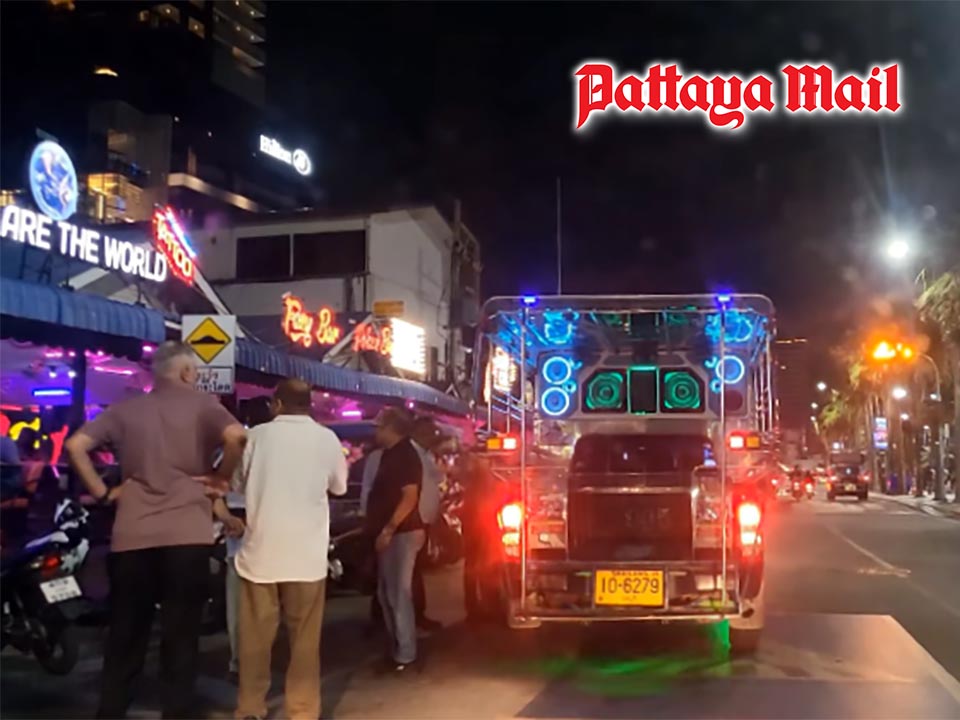 No rules for Pattaya songthaews, and other road users pay the price