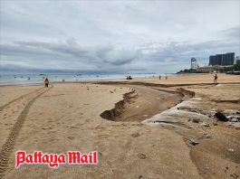 Pattaya crews race to restore beach after heavy rain