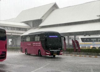 Flooding suspends five Thailand eastern bus routes