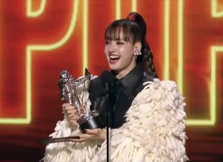 Lisa makes history with Best Pop win at 2026 MTV VMAs