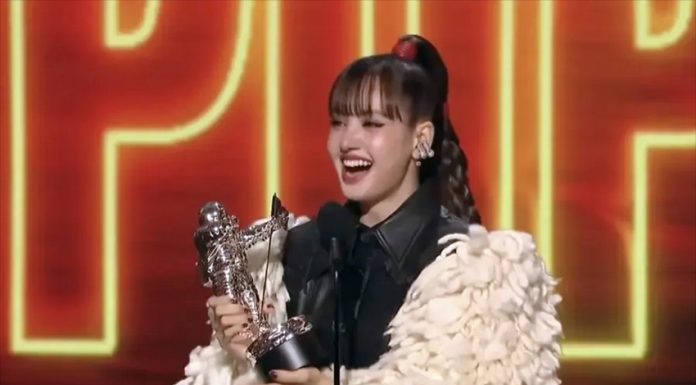 Lisa makes history with Best Pop win at 2026 MTV VMAs