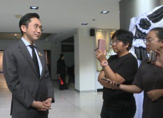 Bangkok colleges ordered closed for three months after student clashes