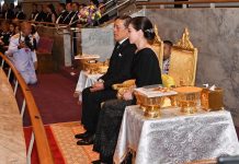 King and Queen attend Opera Goes to Hollywood concert in Bangkok