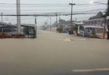 Rayong floods hit eight areas across three districts, affecting hundreds of homes