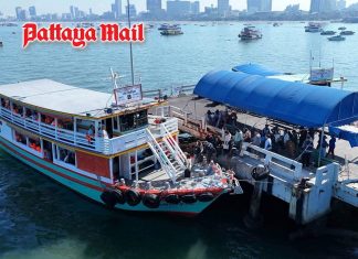 Koh Larn draws holiday crowds during Thailand’s three-day break