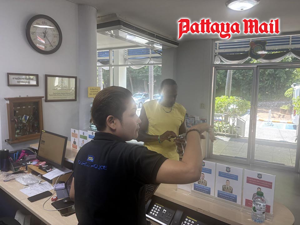 Pattaya Tourist Police guide American visitor to medical care