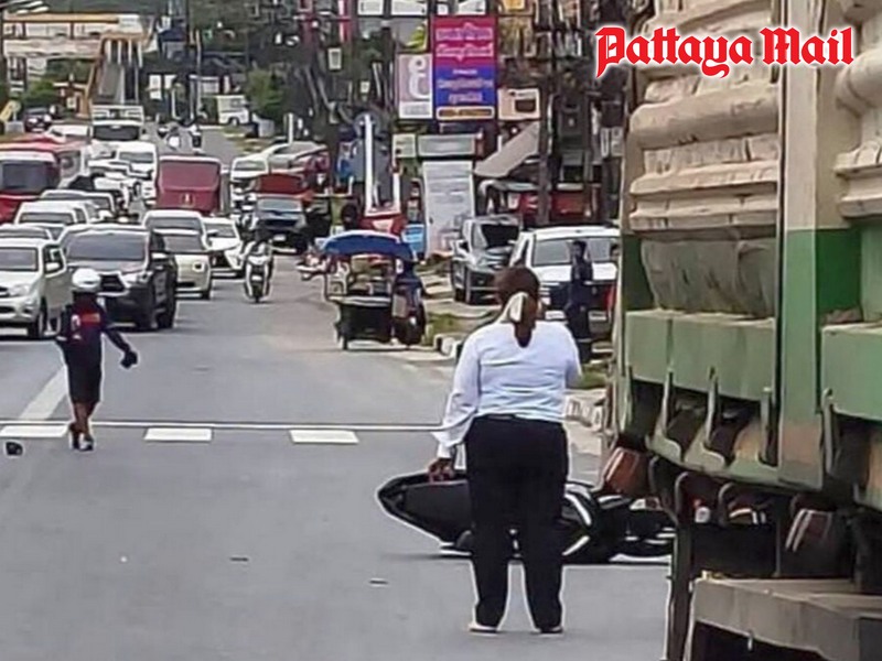 Philippine tourist killed after stopping for pedestrians at Phuket crossing