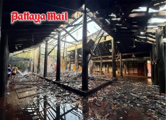 Fire breaks out at prayer hall in Sing Buri temple
