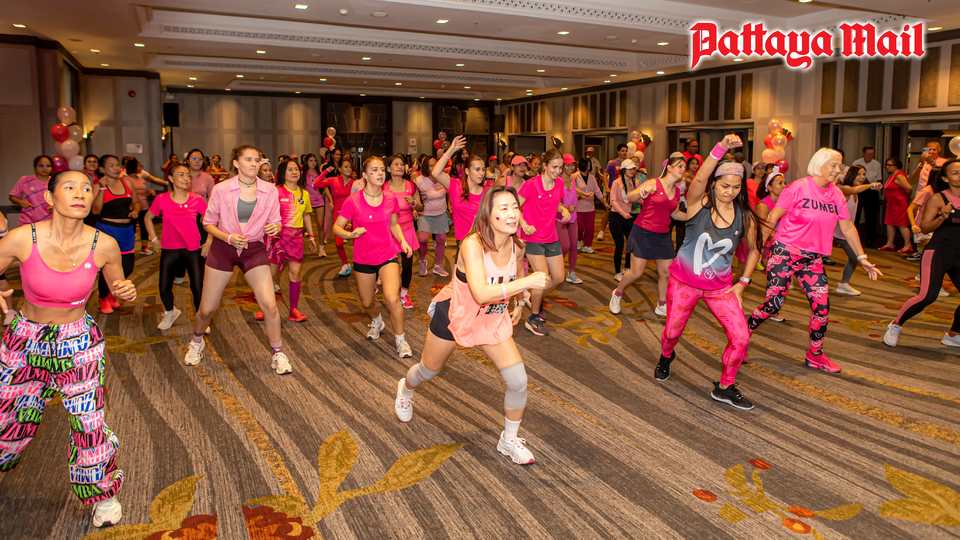 Rotary Eastern Seaboard raises 134,000 baht for breast cancer care