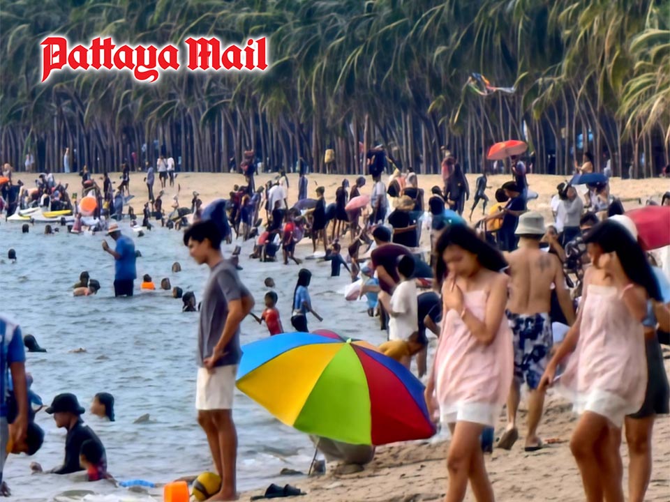 Bangsaen Beach draws day-trippers with clear waters, shady spots and fresh seafood