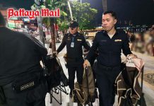 Pattaya residents ask why illegal beach mat rentals keep returning daily