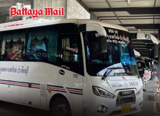 Thailand bus services resume all routes after floods, travel contacts available