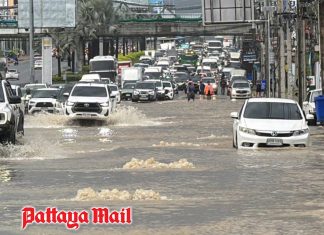 Thailand warns of five more days of heavy rain, puts Chonburi, Rayong and Trat on alert