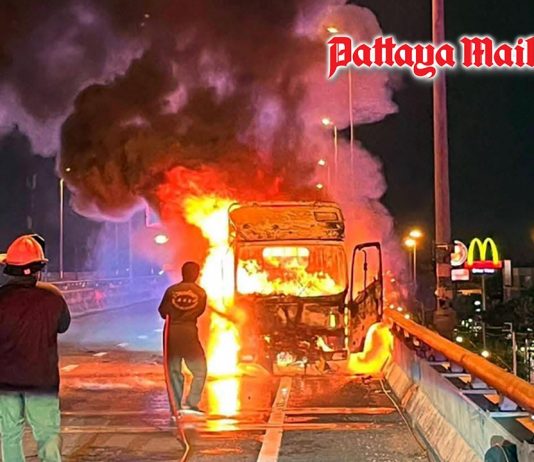 Road-marking truck burns out on Bangkok elevated road, injuring five workers