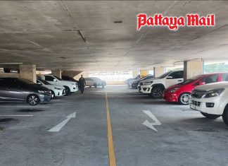 Pattaya reorganizes 420-space city hall car park to ease parking shortages