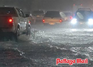 Sriracha floods after two hours of heavy rain, high tide slows drainage