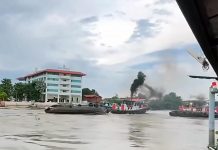 Cargo tugboat sinks in Ayutthaya river, leaving 62-year-old skipper injured