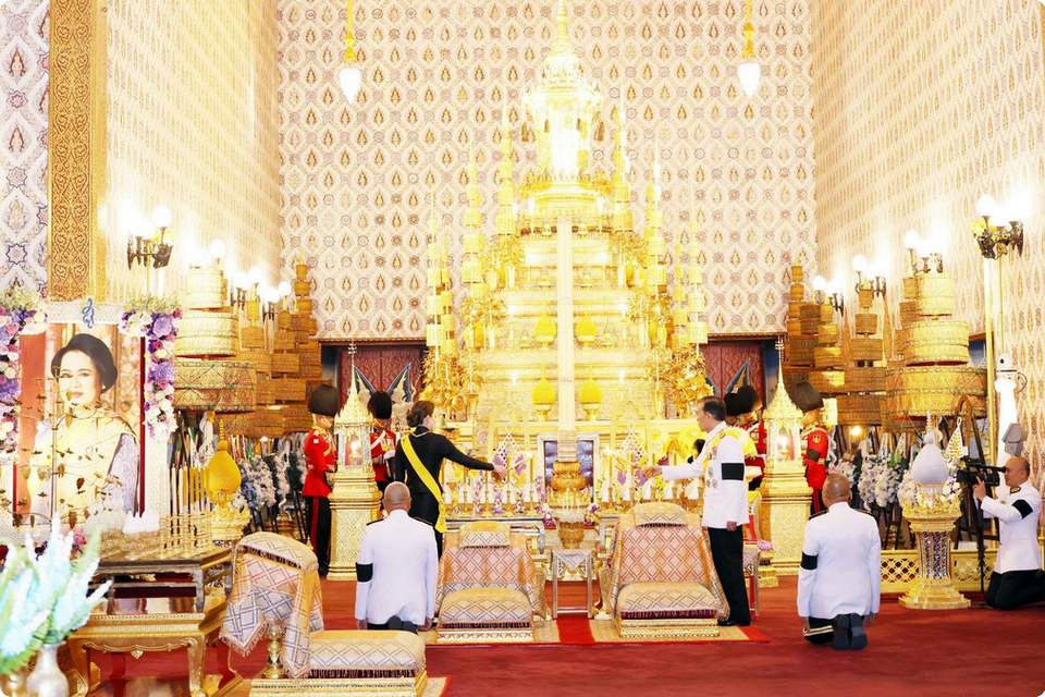 King and Queen lead first anniversary ceremony for Queen Sirikit The Queen Mother