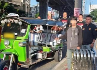 Bangkok tuk-tuk driver fined 1,500 baht after demanding 4,000 from Russian tourists