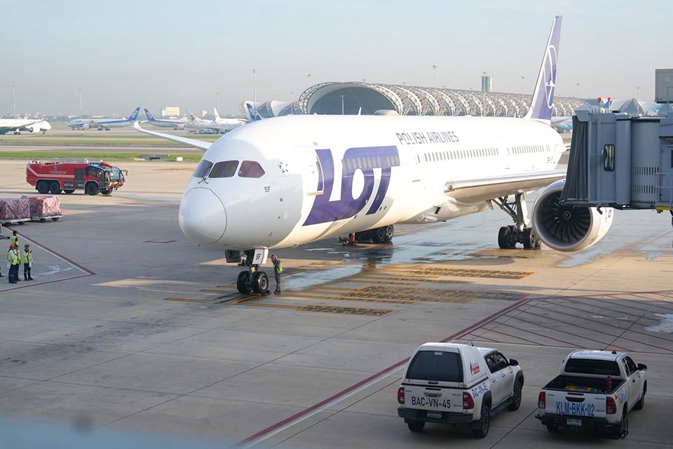 LOT launches direct Warsaw-Bangkok flights to expand Polish tourism