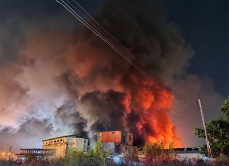 Fire rips through snack factory in Om Noi, Samut Sakhon