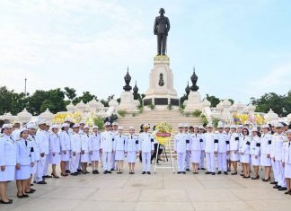 Thai PM leads tribute marking 10 years since King Rama IX’s passing